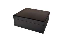 Cave Big Black avec cendrier, coupe cigare et étui